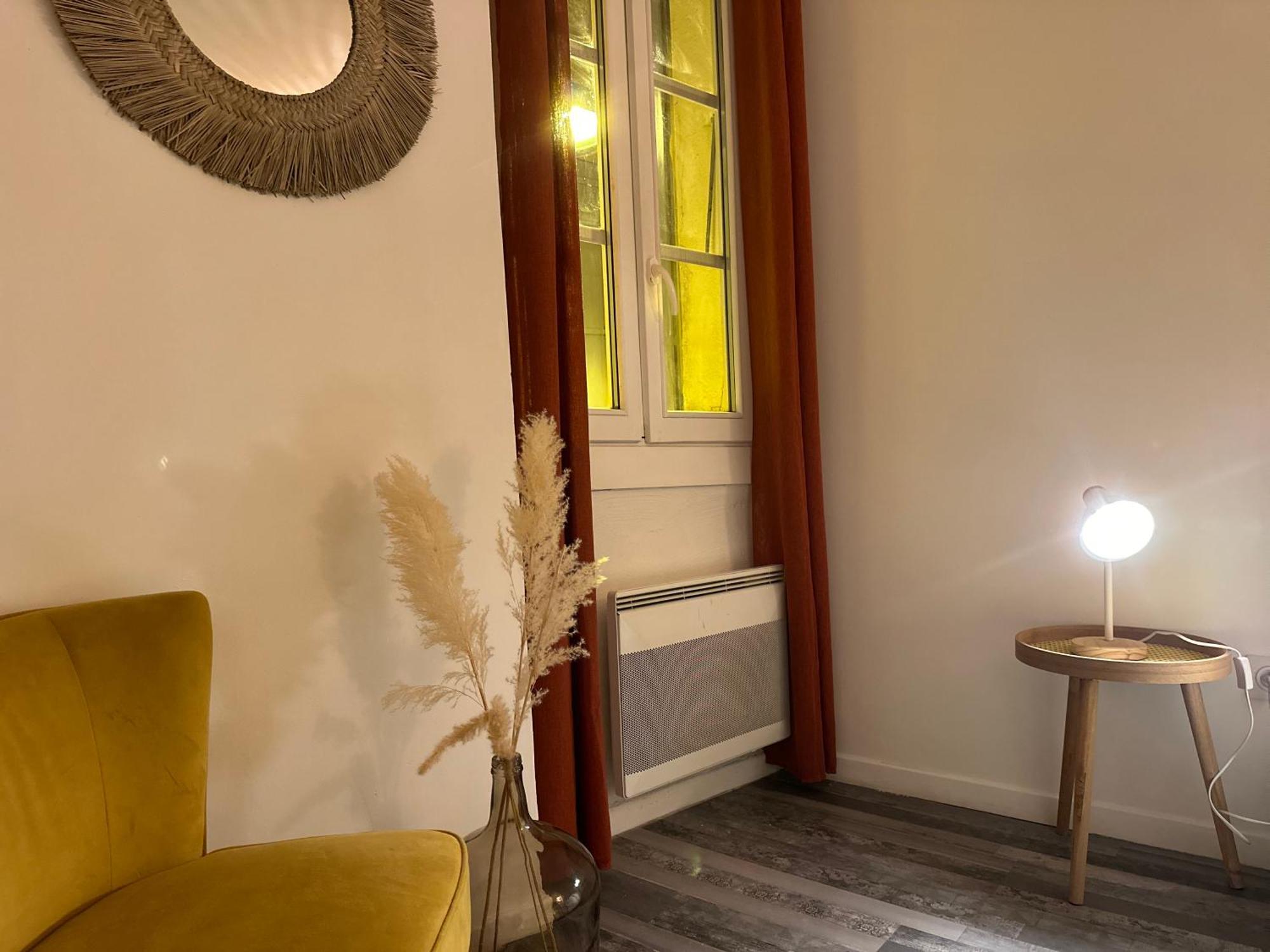 Can Pi N1 - Central - Place Parking Republique Inclus & Wifi Apartment