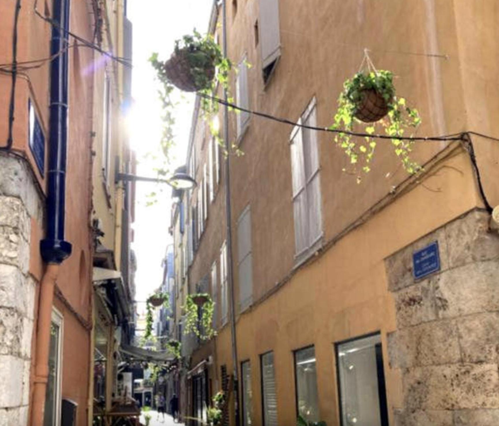 Can Pi N1 - Central - Place Parking Republique Inclus & Wifi Apartment
